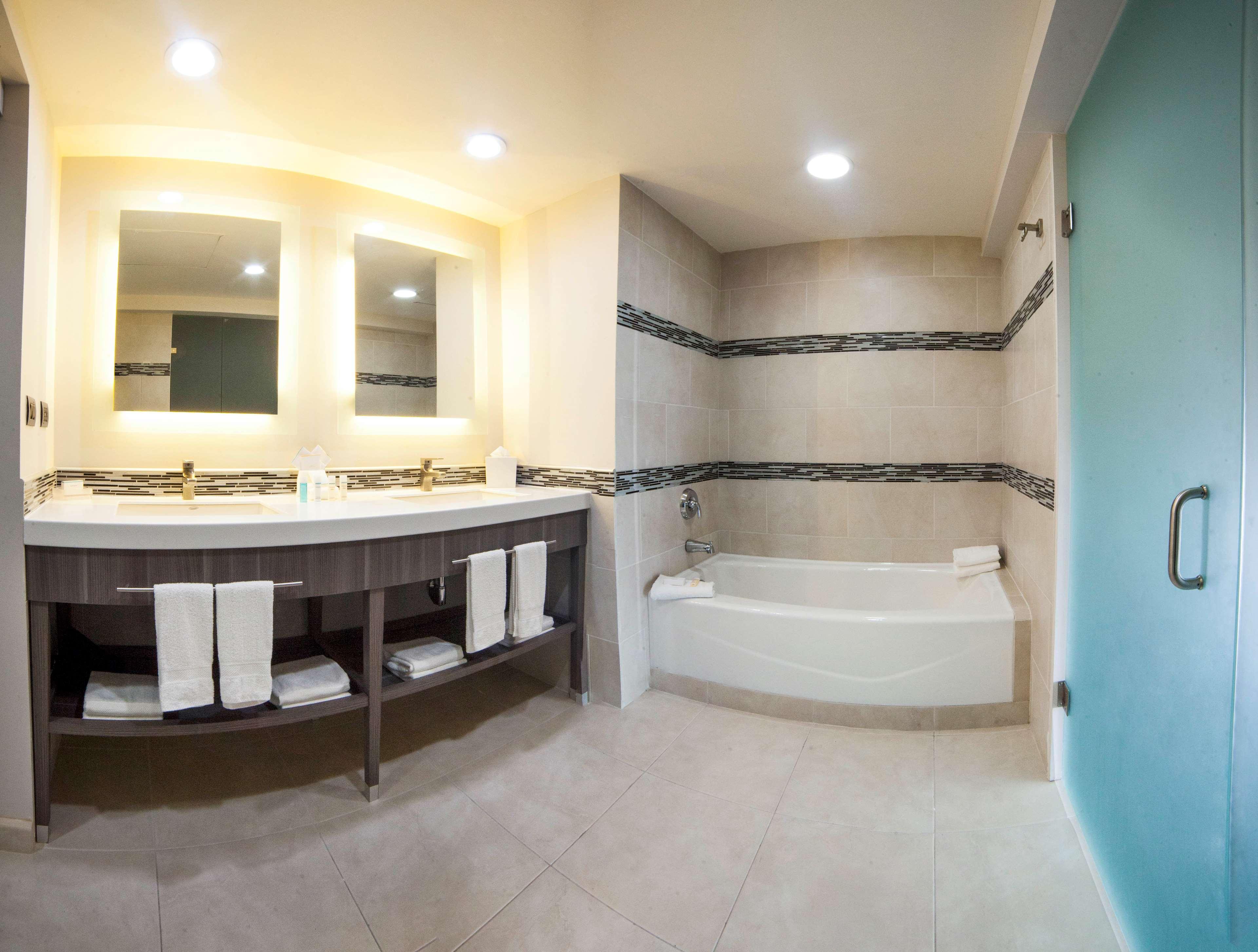 Hampton Inn & Suites By Hilton Aguascalientes Aeropuerto Exterior foto