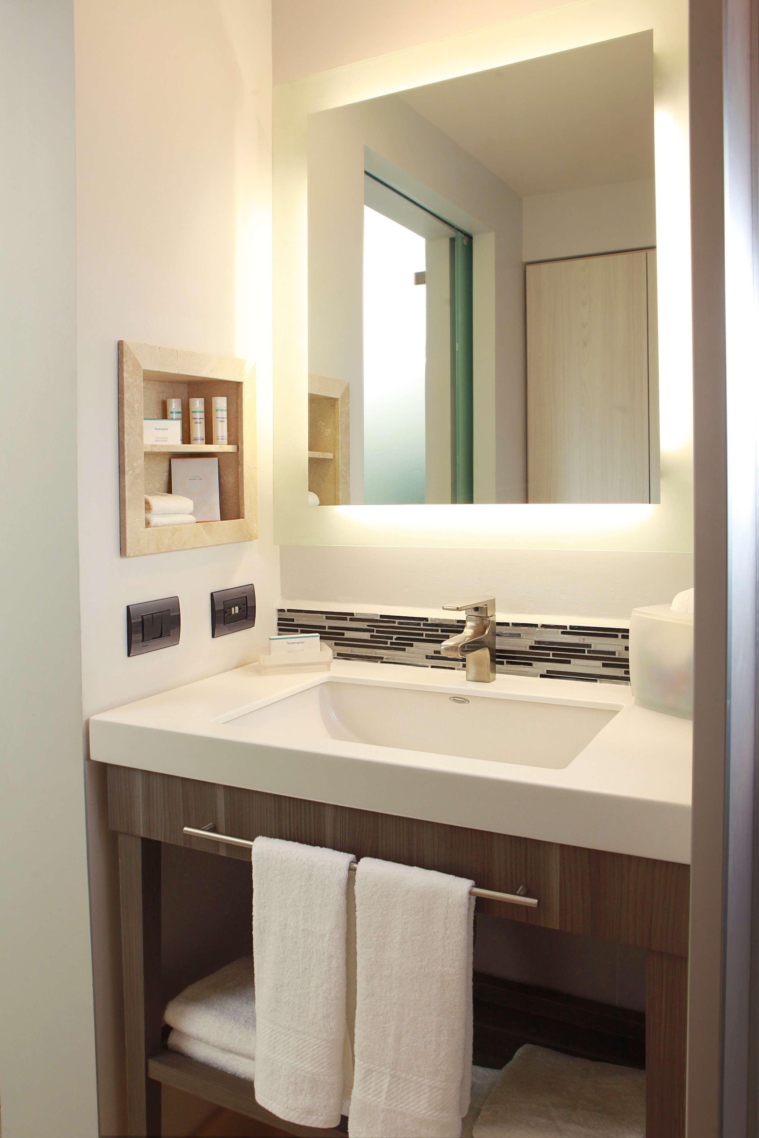 Hampton Inn & Suites By Hilton Aguascalientes Aeropuerto Exterior foto