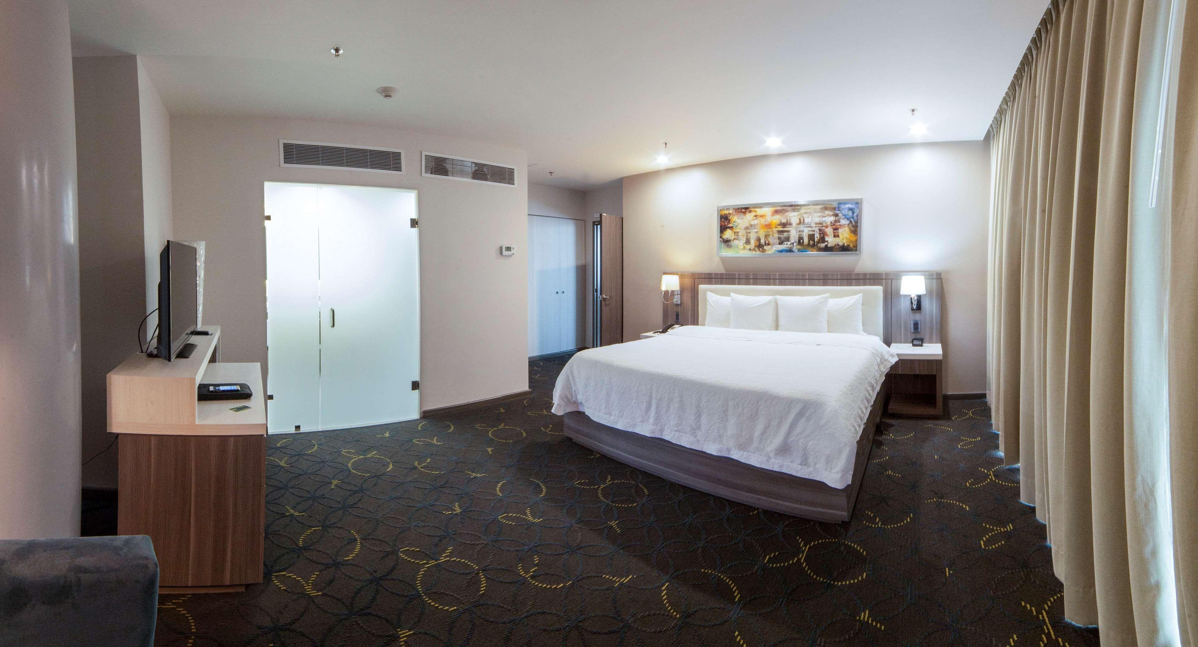 Hampton Inn & Suites By Hilton Aguascalientes Aeropuerto Exterior foto